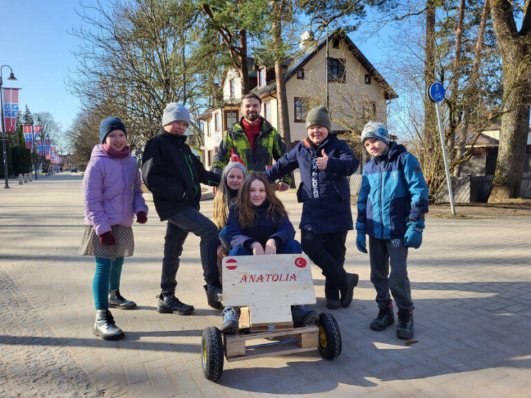 Ārzemju brīvprātīgie – Ogres Baltā Valdorfskolā