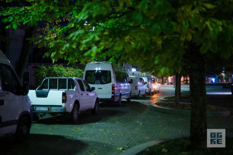 Karavīri aizvesti frontē