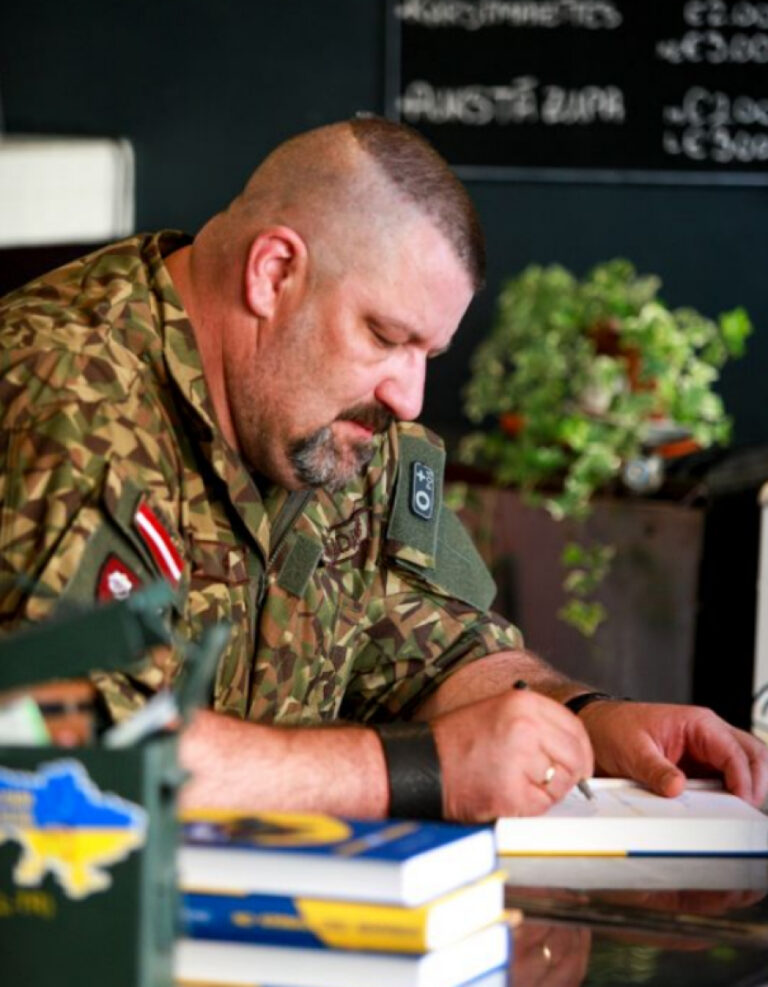 Jānis Slaidiņš: “Nevaram stāvēt malā, kamēr Ukraina cīnās”