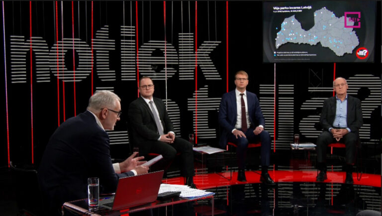 Pašvaldībās vietas vēja parkiem pietiek. Bet ministrs Čudars rīkojas kā īstens populists